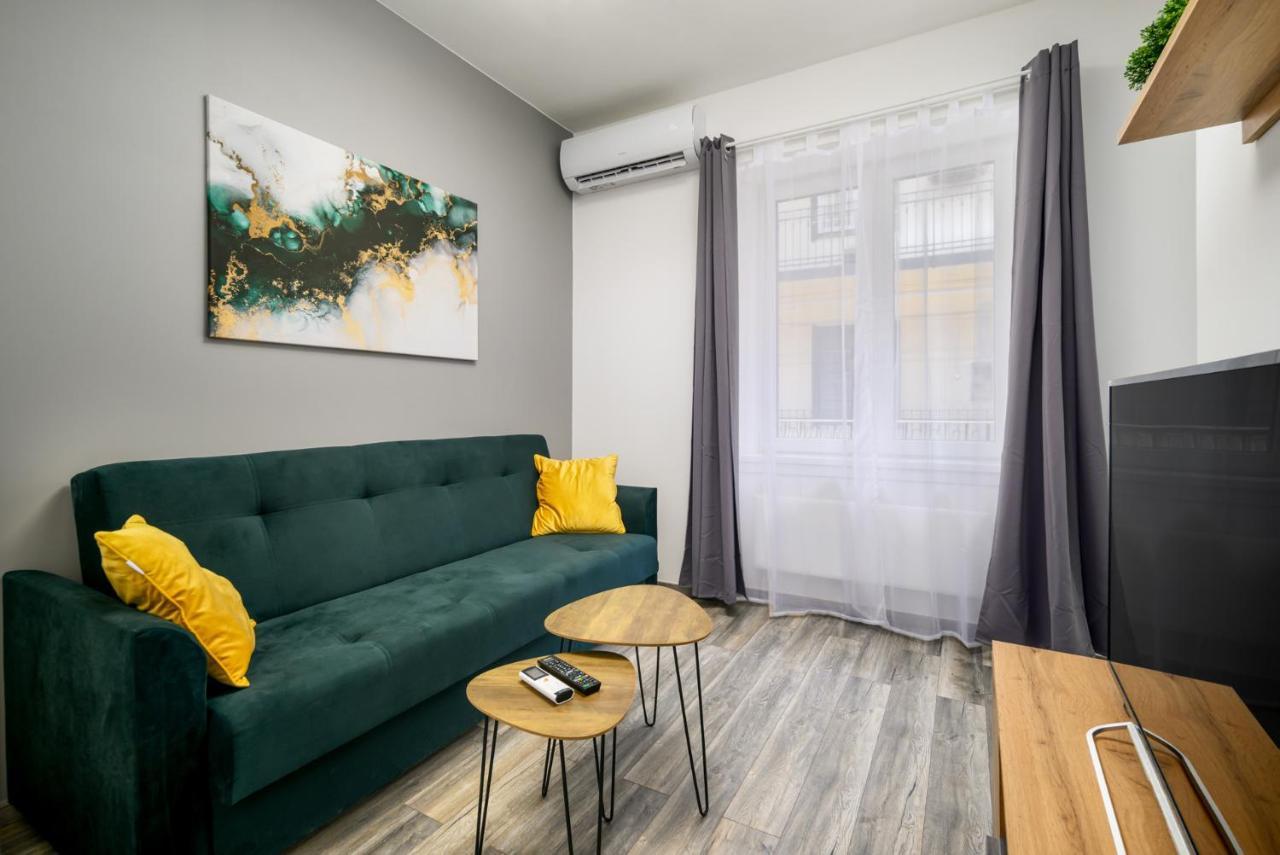 Golden Cage Premium Central Apartment بودابست المظهر الخارجي الصورة